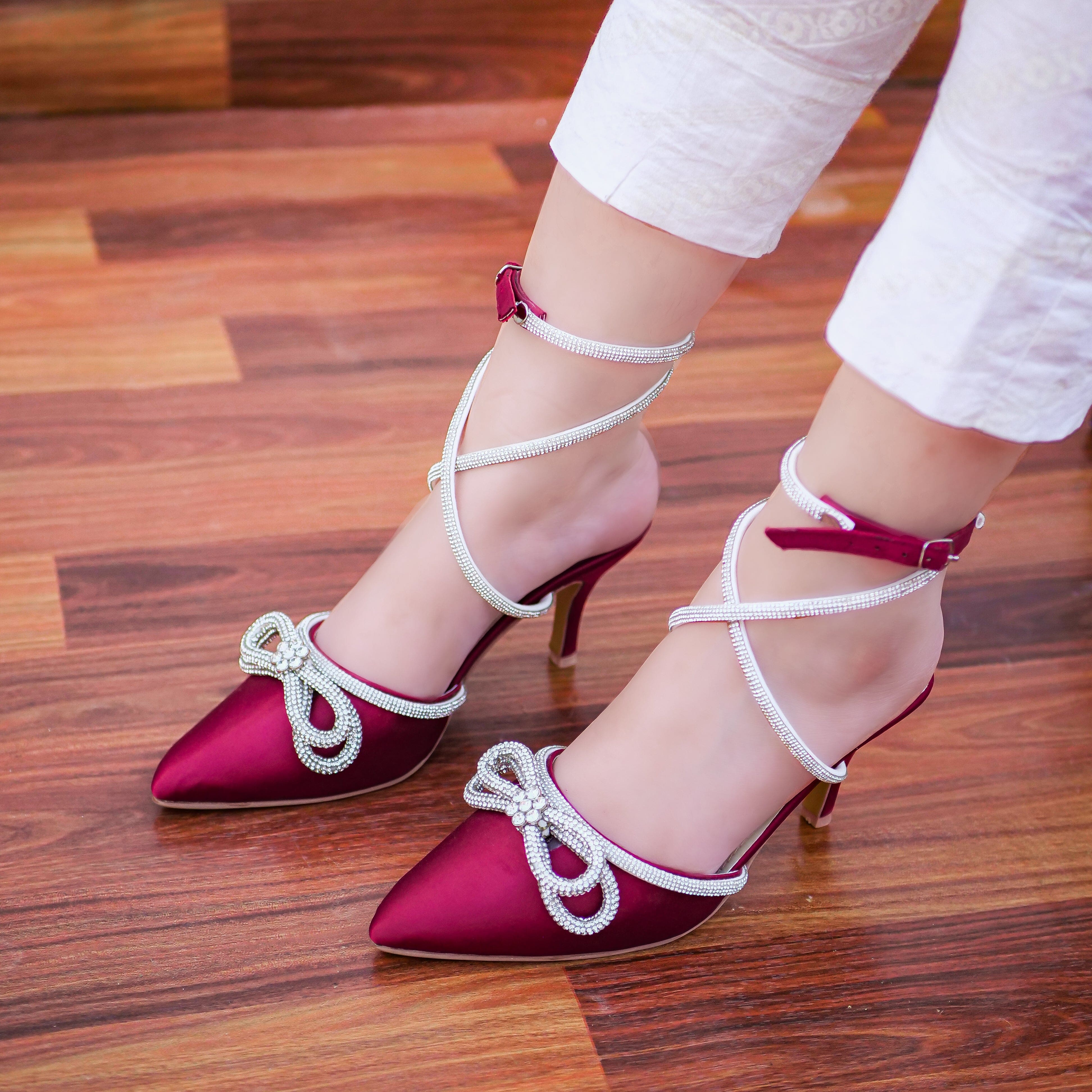 MAROON ANASTASIA