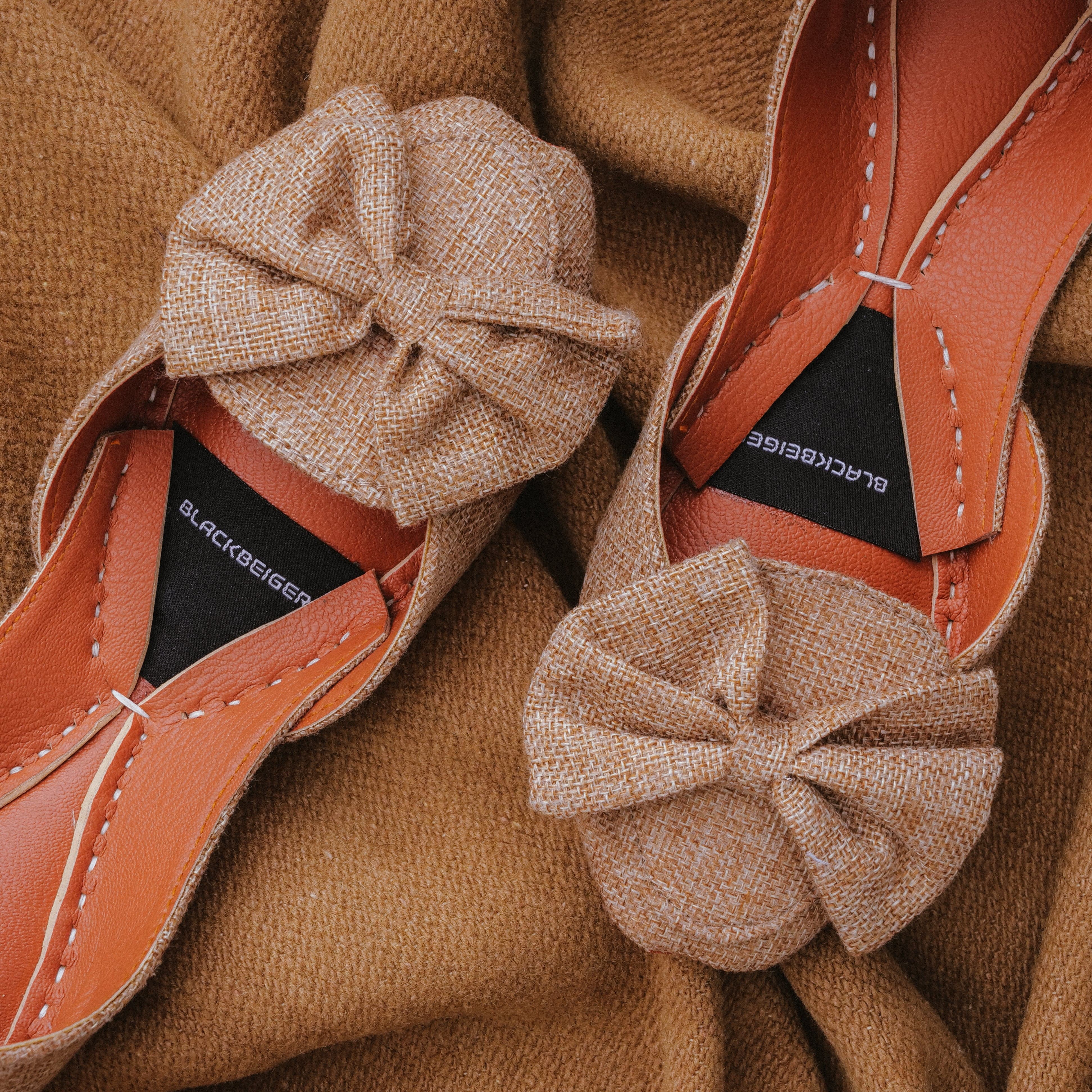 Ample (light brown)