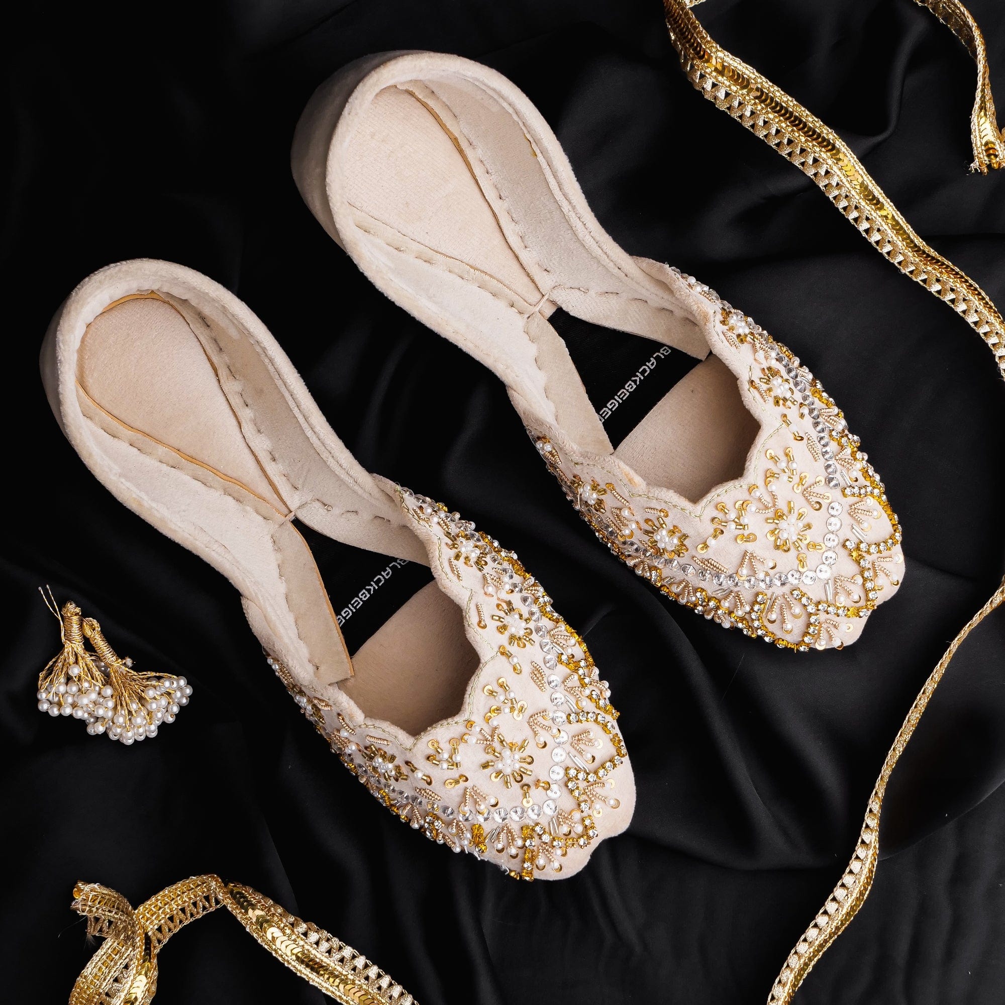 Glam Khussa (White)
