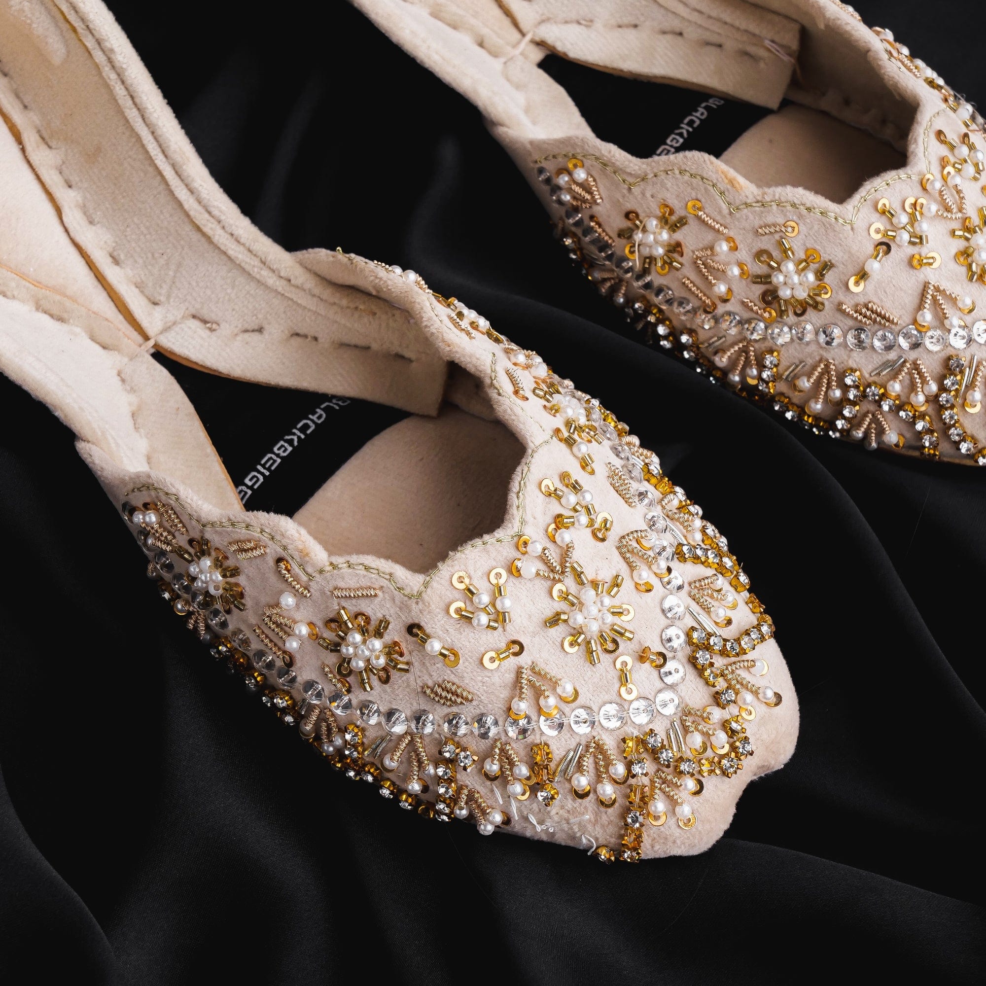 Glam Khussa (White)