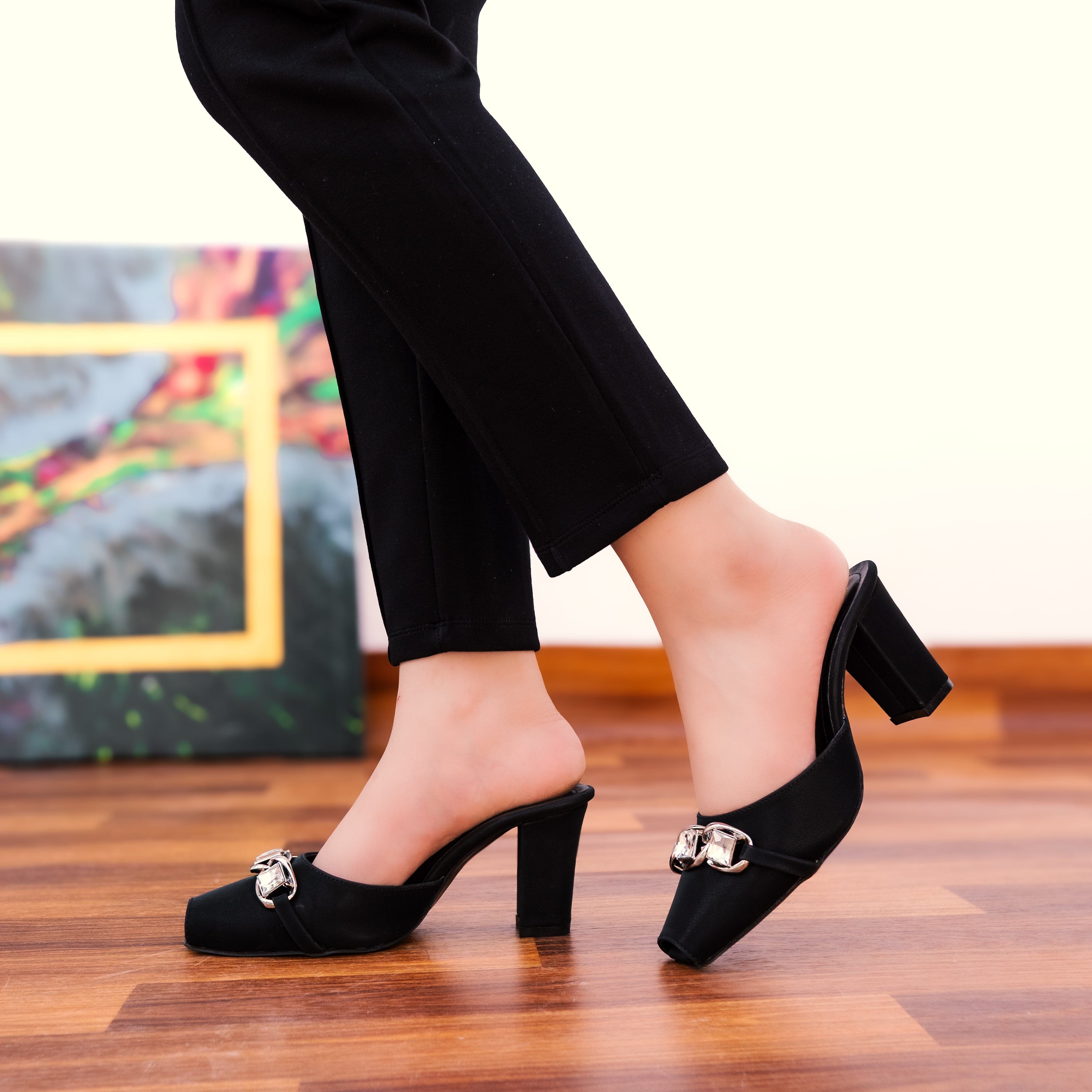 COURT BUCKLE - BLACK