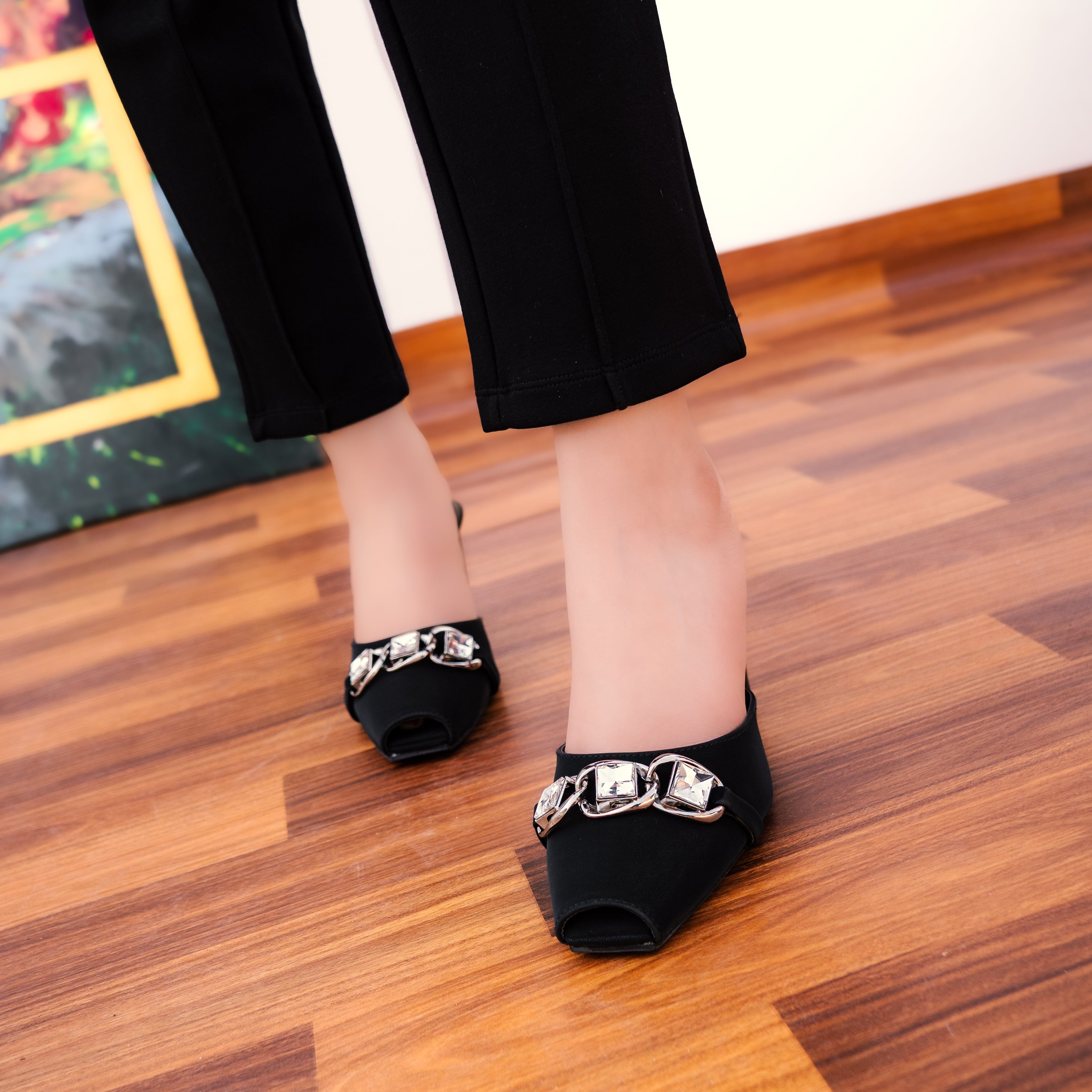 COURT BUCKLE - BLACK