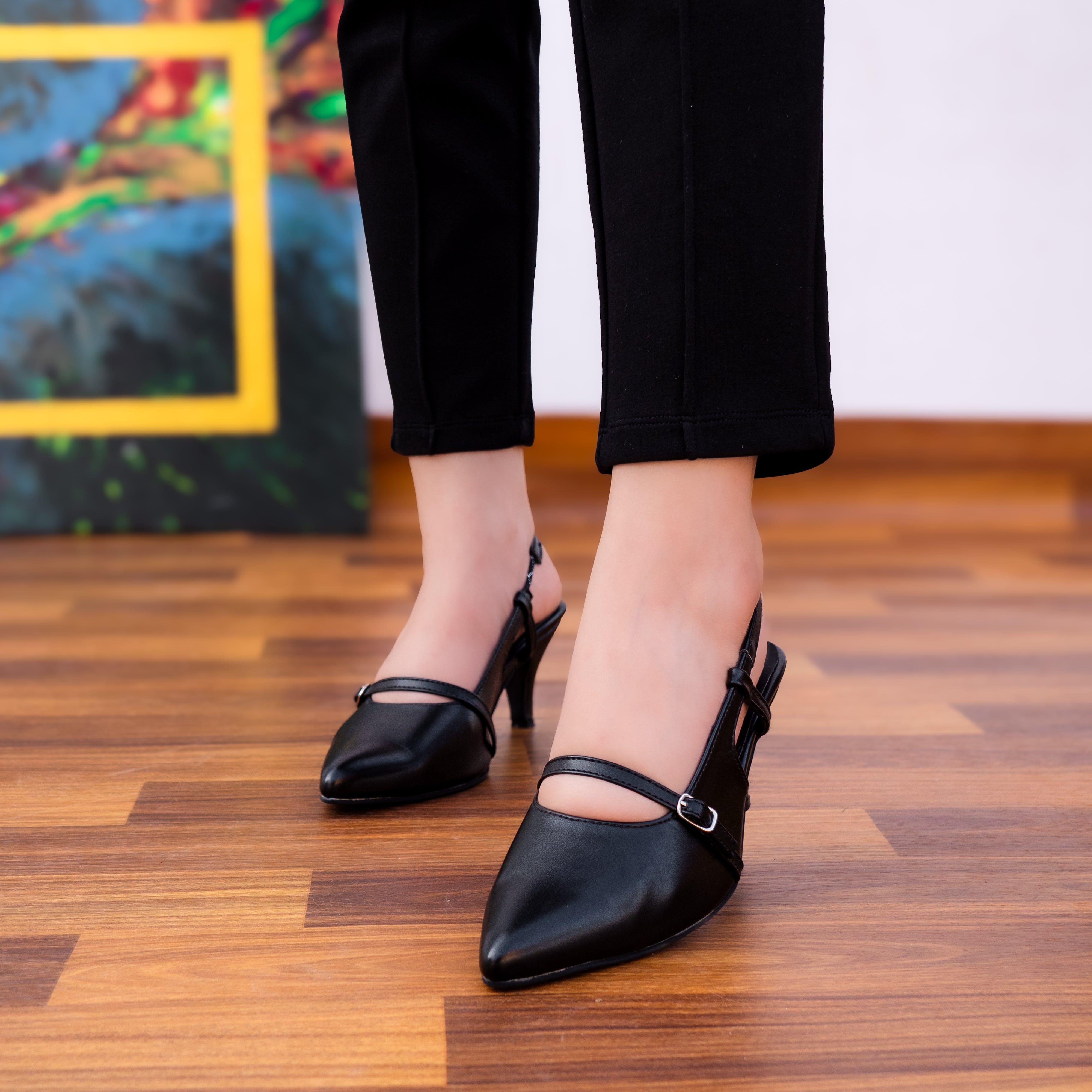 JANE - BLACK