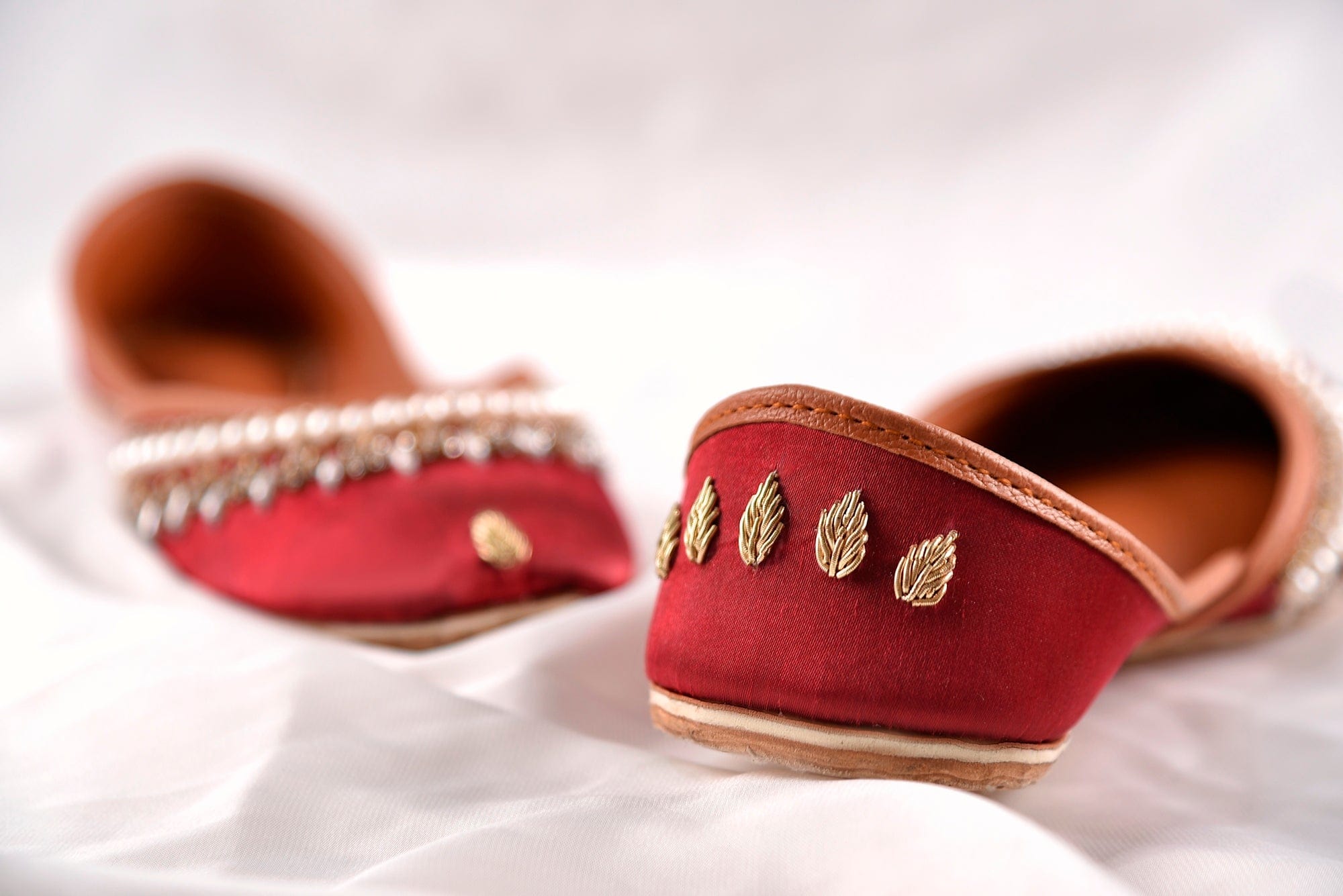 Maroon Khussa (maroon)