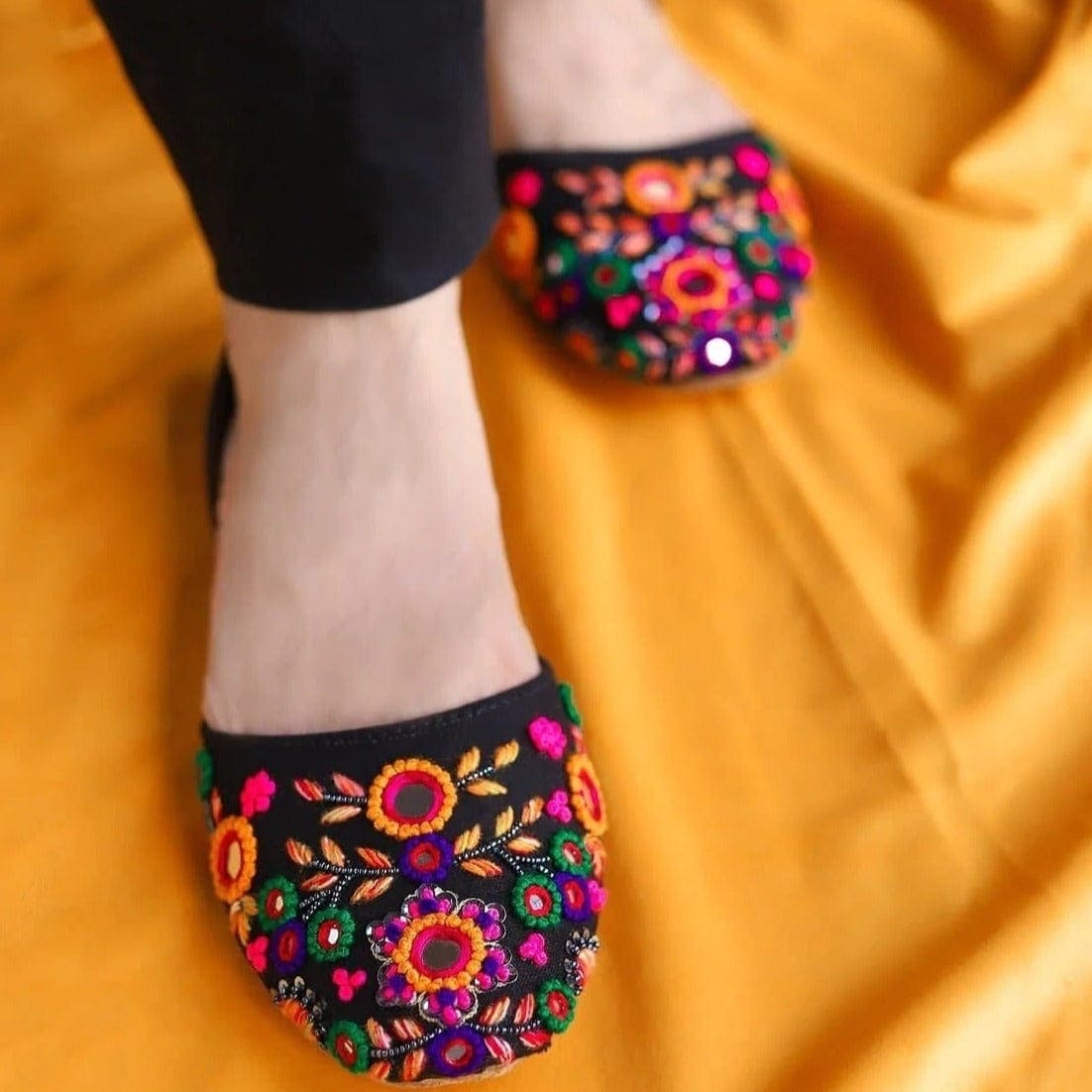 Classy Khussa (black) – BlackBeiger Premium Footwear Brand